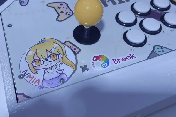 【開箱】格鬥搖桿——Brook萬用格鬥版x尼未亞限定聯名款