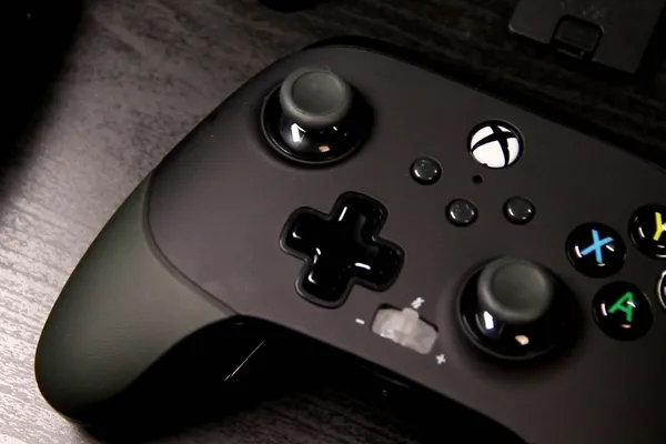 PowerA Fusion Pro 2 Wired Controller 官方菁英手把的有力競爭者