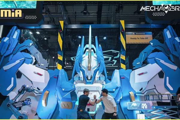 科幻機甲新作《Mecha BREAK》亮相Gamescom2024,微軟遊戲執行長Phil·Spencer現身打卡